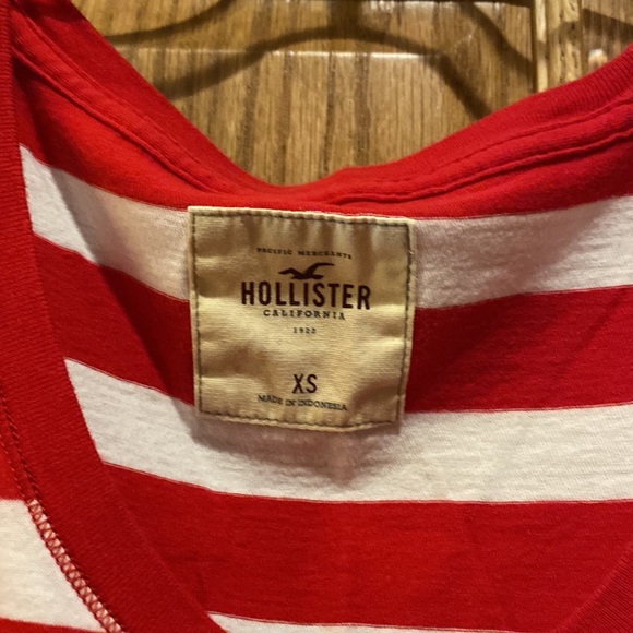 XS Hollister long sleeve shirt - Picture 2 of 4
